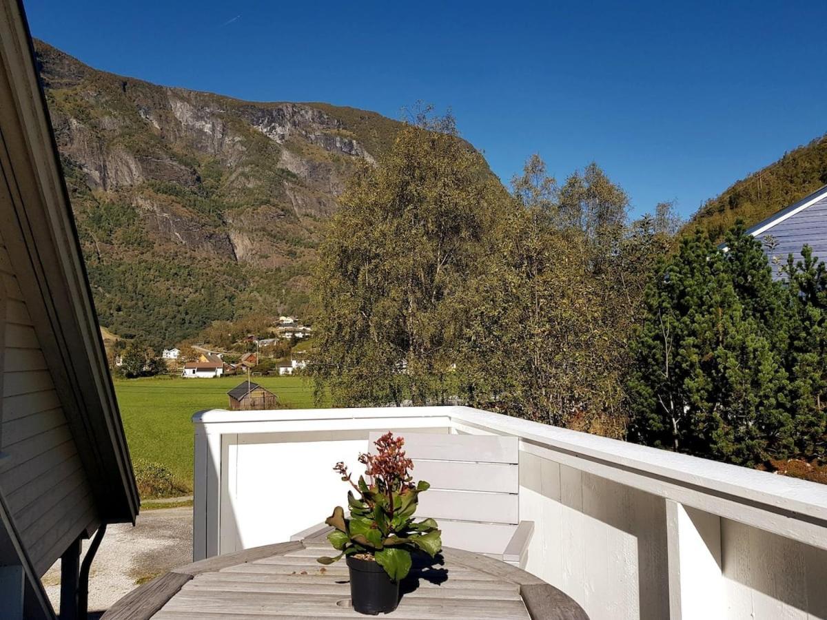 Bright And Cozy Apartment 1.5Km From City Centre Aurland Luaran gambar